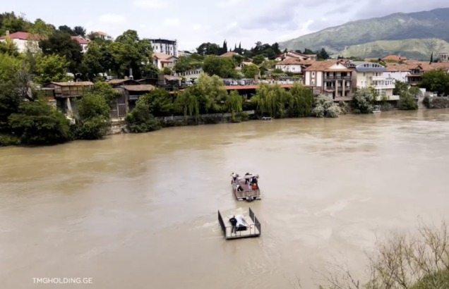 პროექტი წყლის მარშრუტით – როგორ მიიტანა TMG Power-მა სარეზერვო გენერატორი მცხეთის რთულად მისადგომ რესტორანში